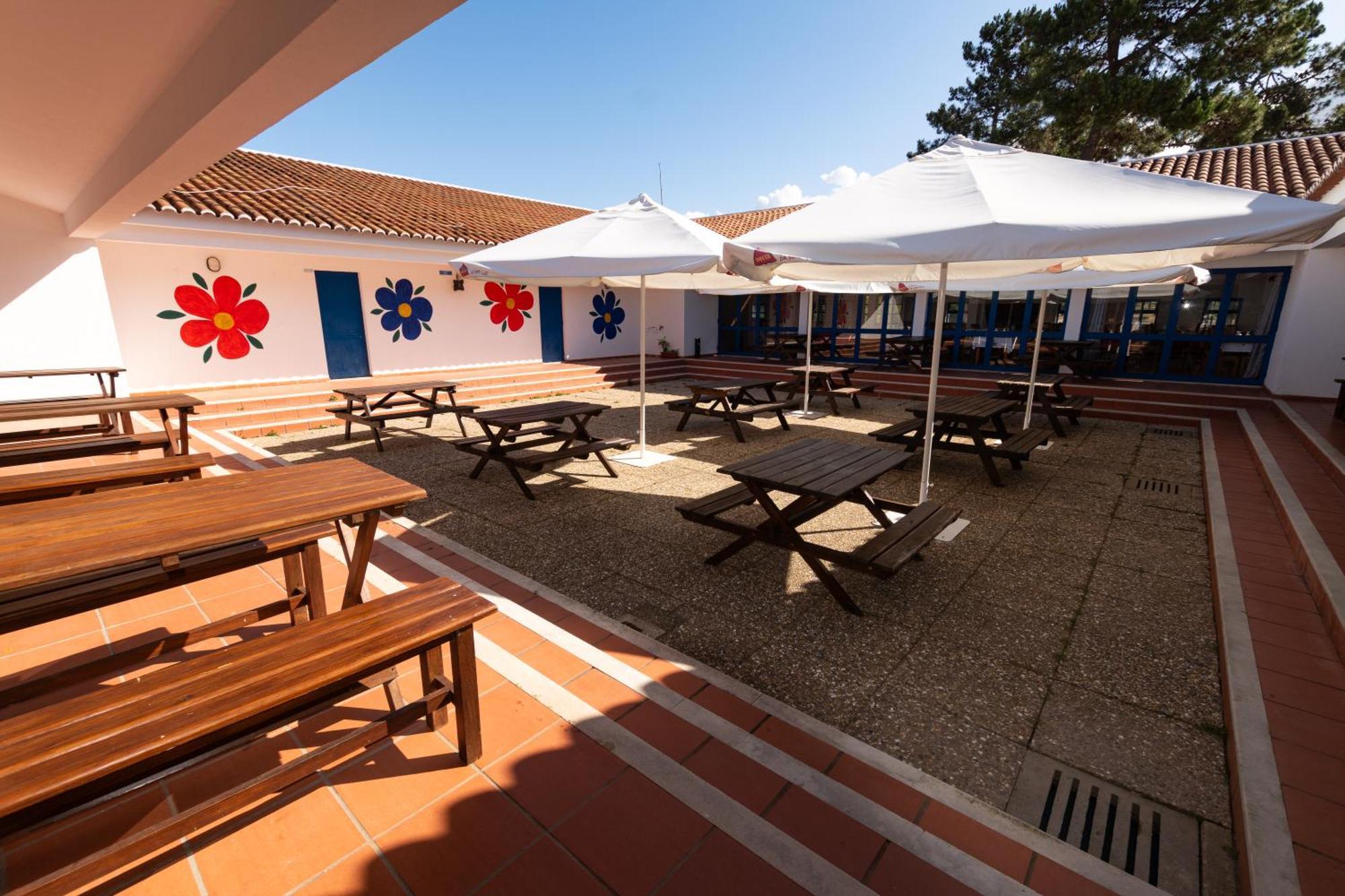 Hotel Parque De Campismo Orbitur Sitava Milfontes Malhadinhas Exterior foto